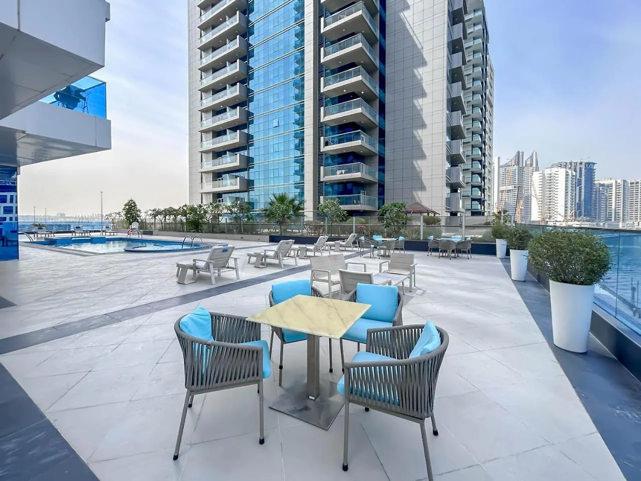 Cozy Studio 7 Minutes From Dubai Mail United Arab Emirates