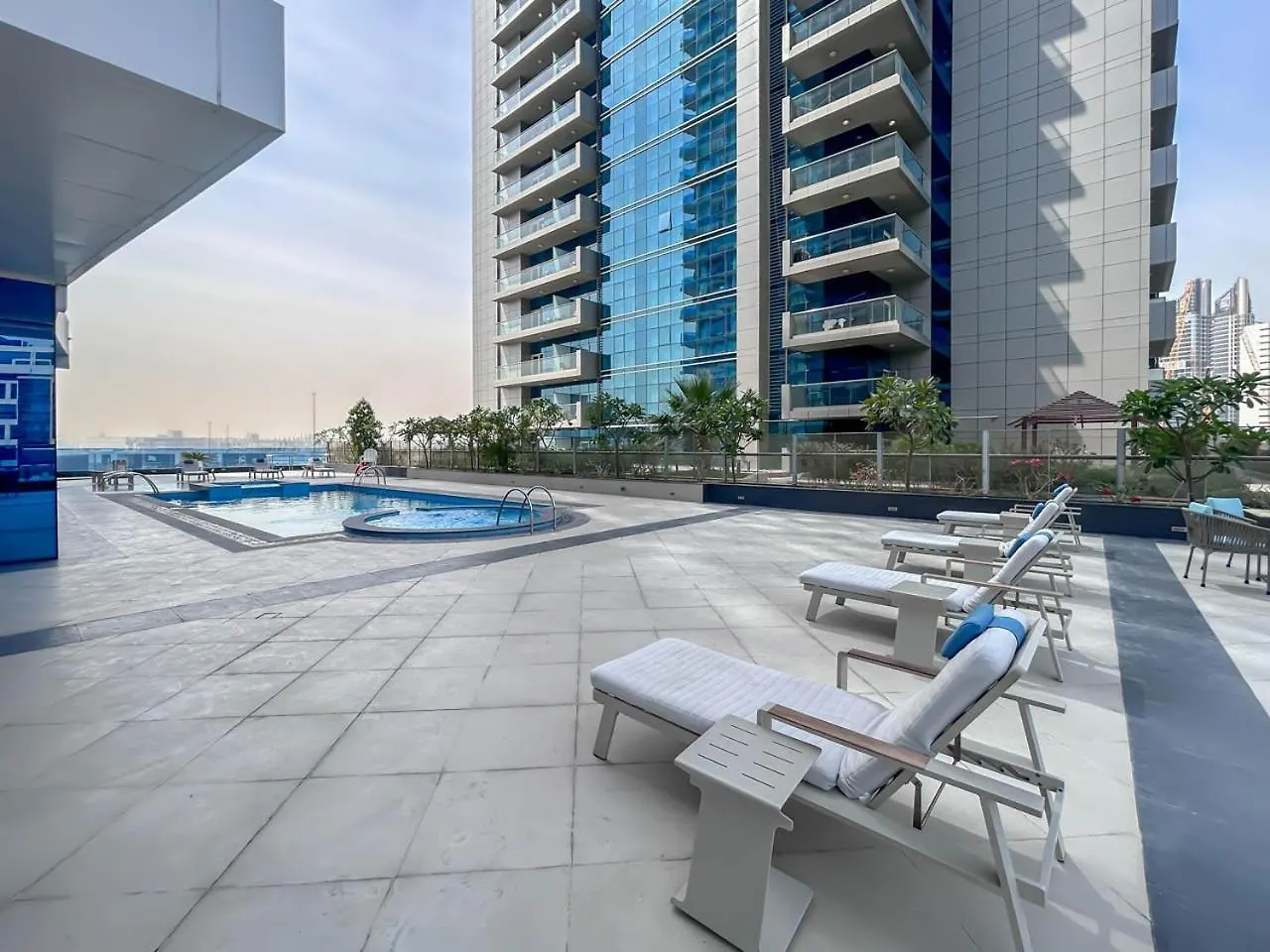 Apartment Cozy Studio 7 Minutes From Dubai Mail United Arab Emirates