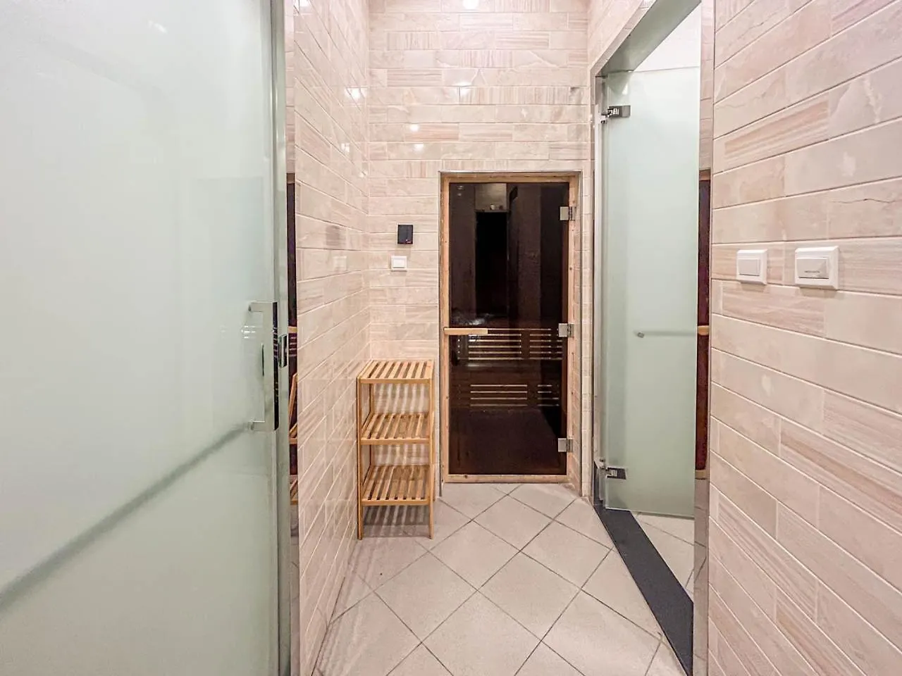 Cozy Studio 7 Minutes From Dubai Mail 0*,