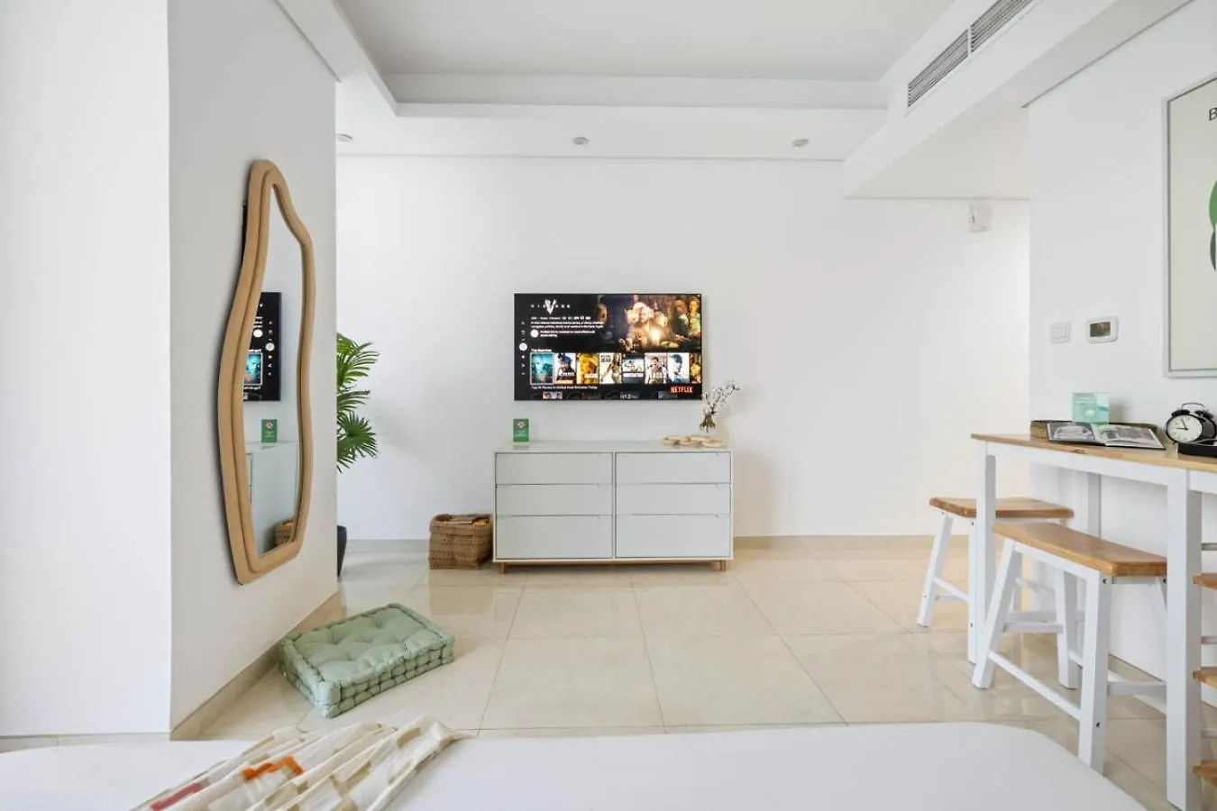 Apartment Cozy Studio 7 Minutes From Dubai Mail