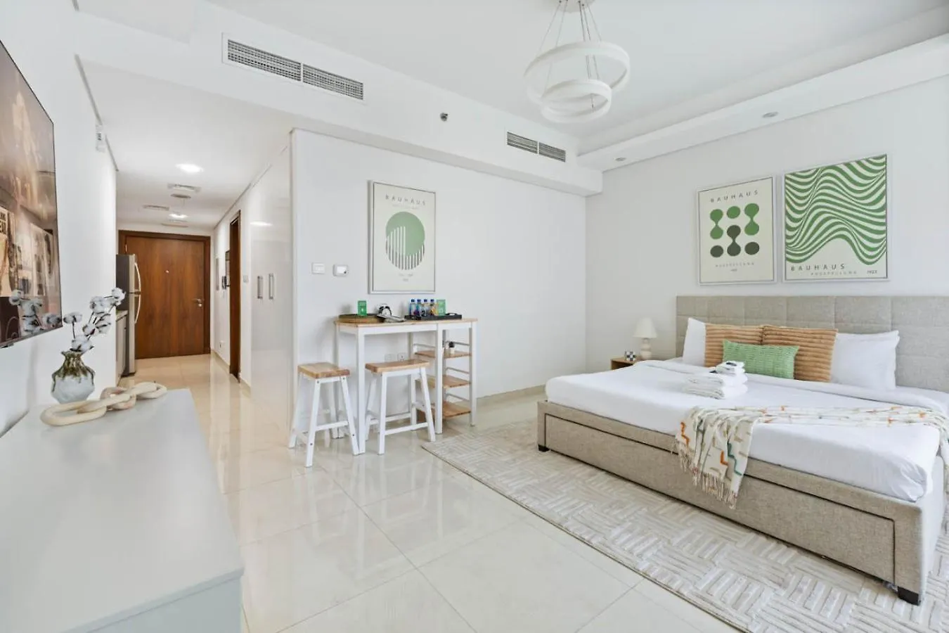 Apartment Cozy Studio 7 Minutes From Dubai Mail United Arab Emirates